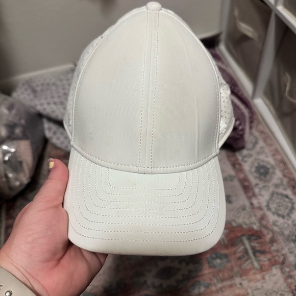 Melin Hat - Picture 1 of 4
